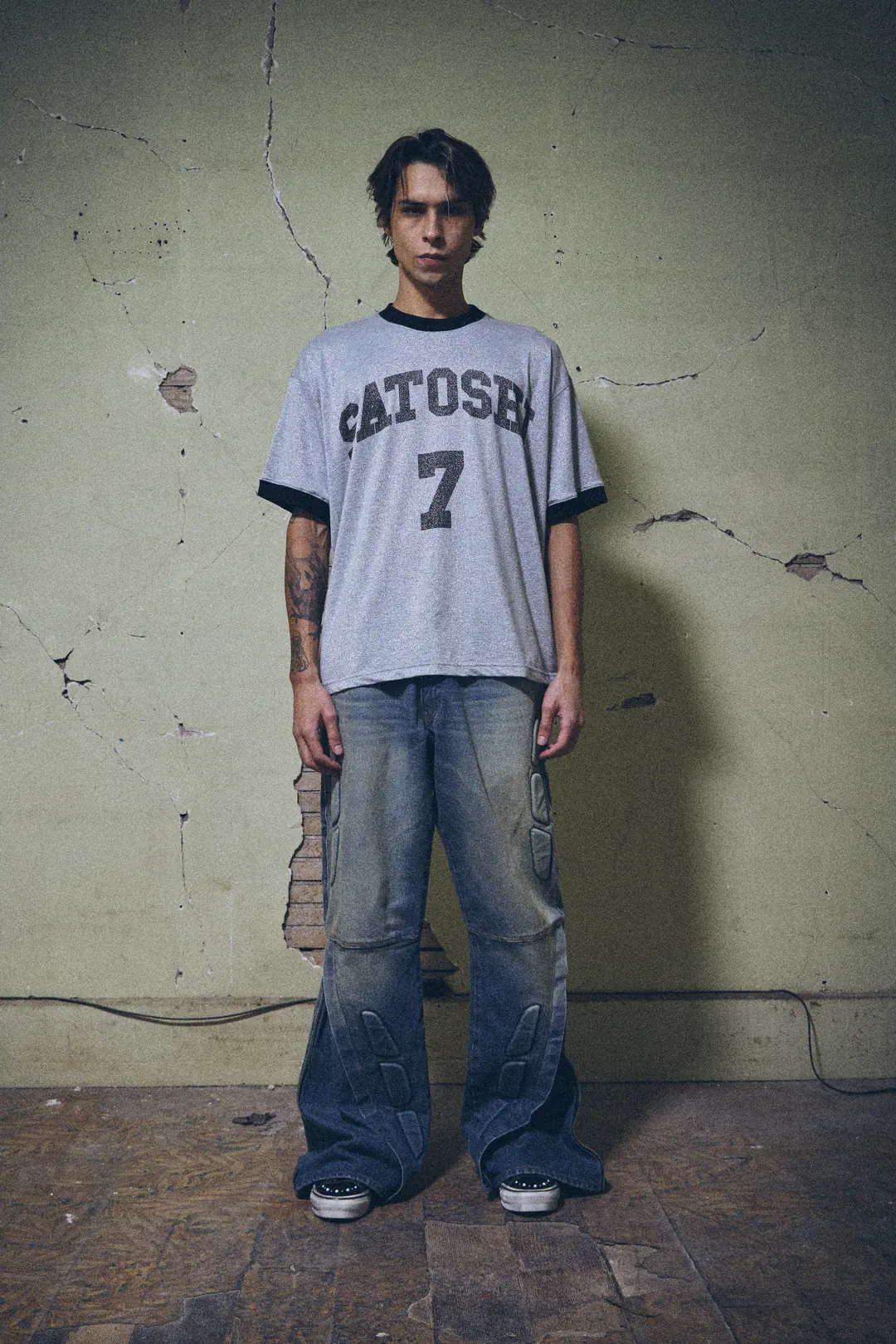LOOK32_943.webp Satoshi Nakamoto Glitter Ringer 7 Tee